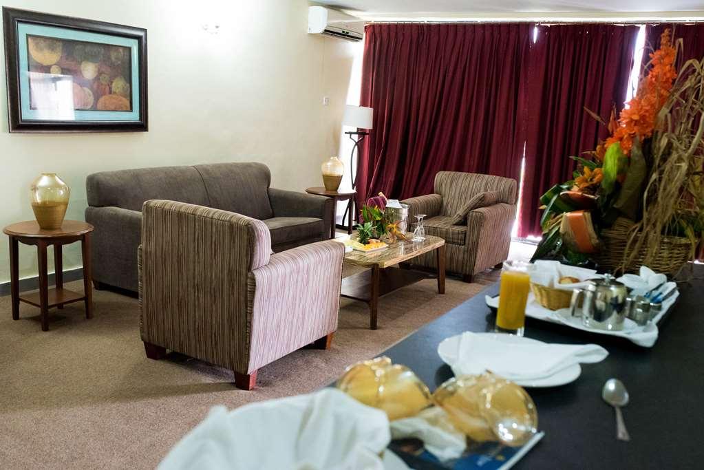 Golden Tulip Essential Kimbima Freetown酒店 客房 照片